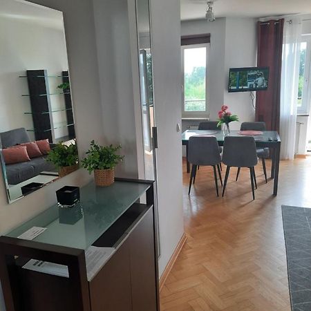 Sloneczny Apartament Bluszczanska Apartment Varşovia Exterior foto