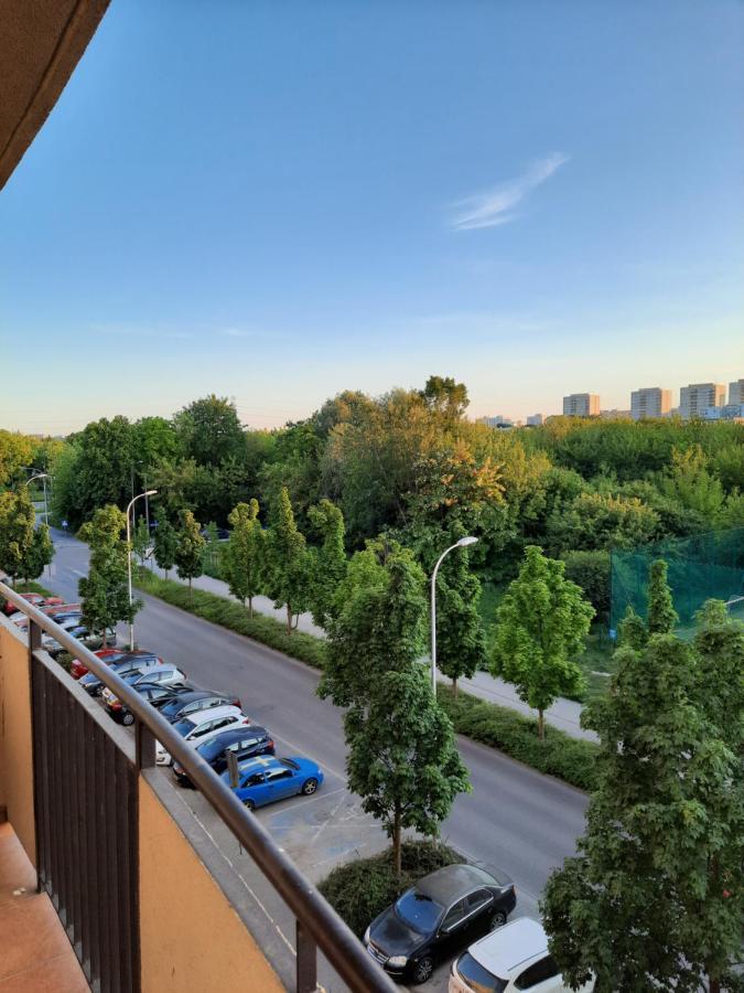 Sloneczny Apartament Bluszczanska Apartment Varşovia Exterior foto