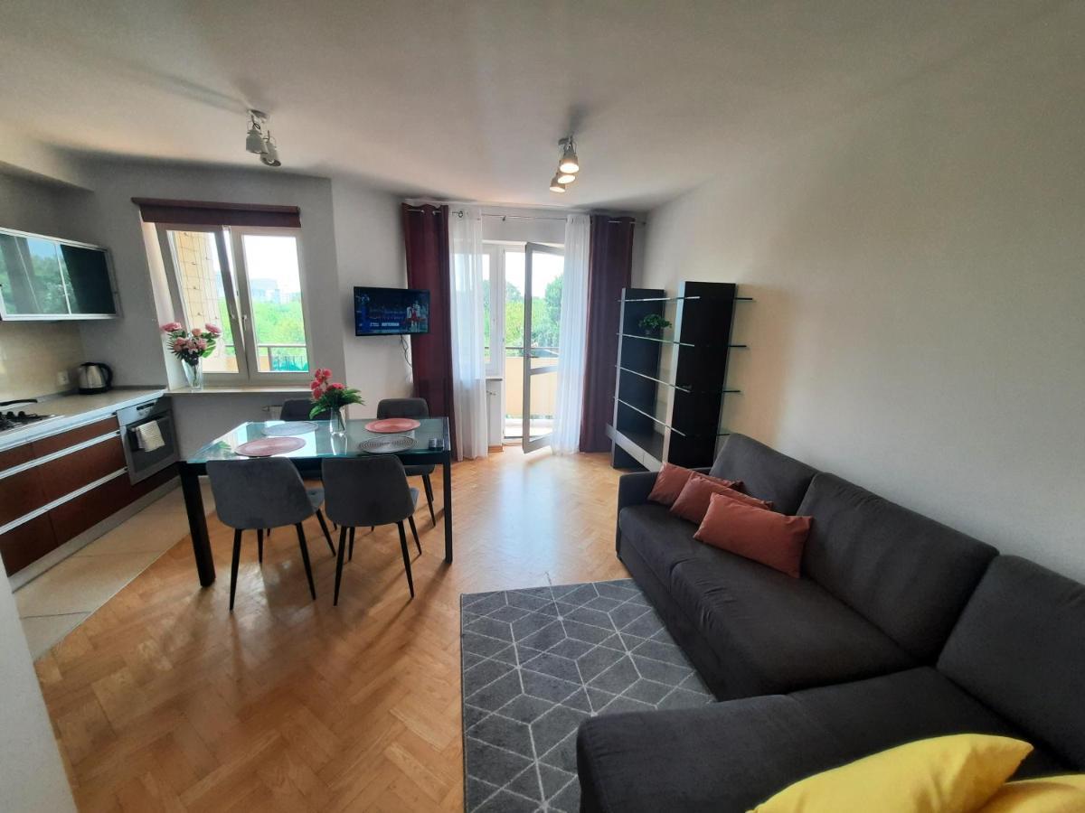 Sloneczny Apartament Bluszczanska Apartment Varşovia Exterior foto