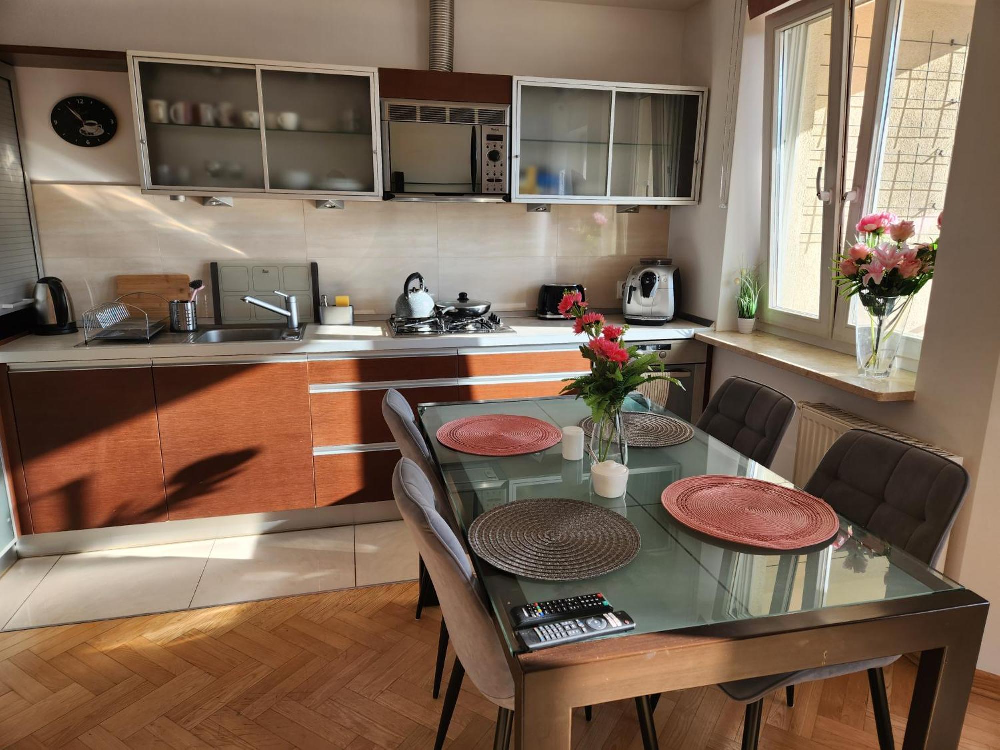 Sloneczny Apartament Bluszczanska Apartment Varşovia Exterior foto